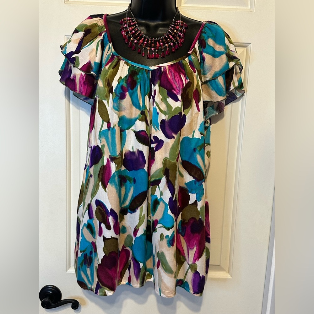 💙ST36-Dressbarn Purple and Blue Blouse Elegant Top w/flutter ruffle sleeves.